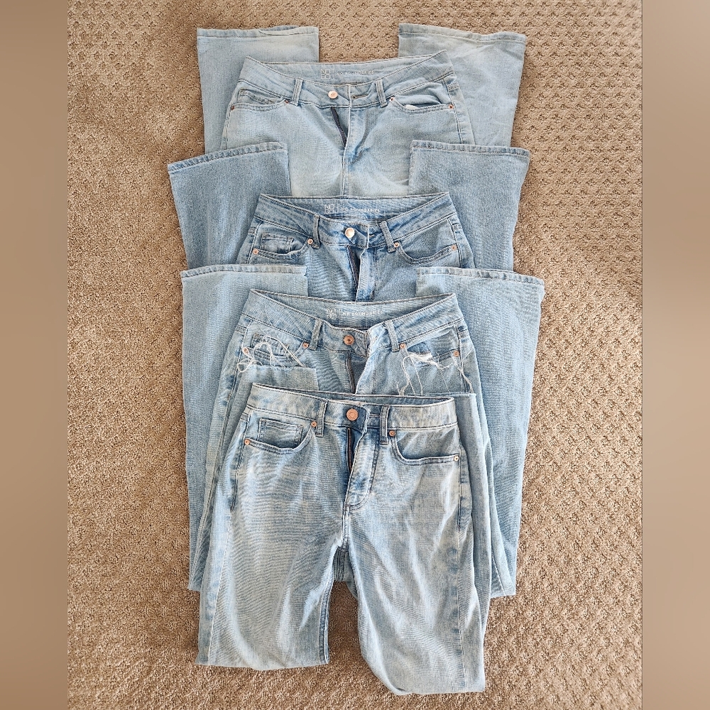 LOT of 4 PAIRS Women's Light Blue Jeans, 1 Skinny & 3 Flare, Size 3/4/5